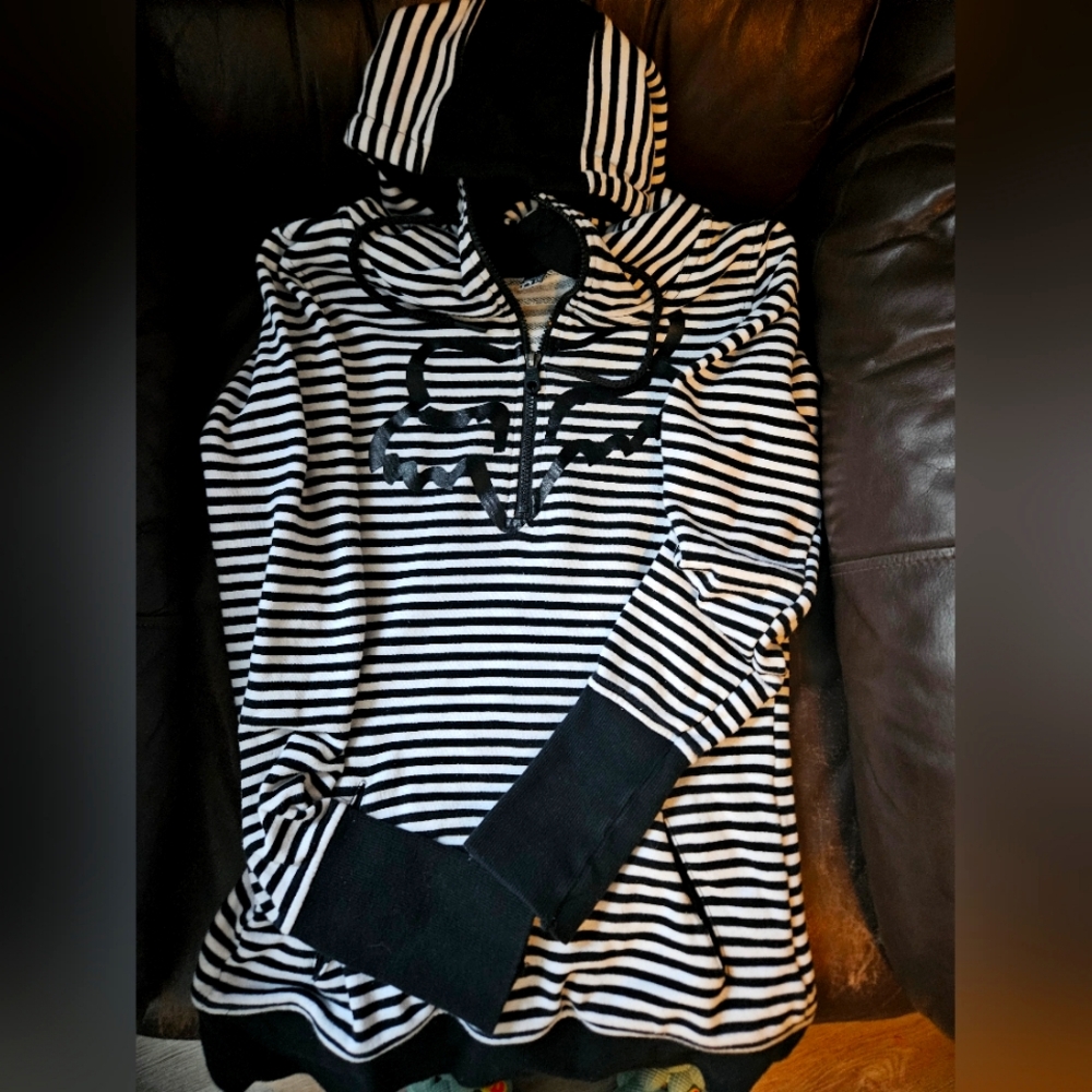Striped Black and White Women's Sweater